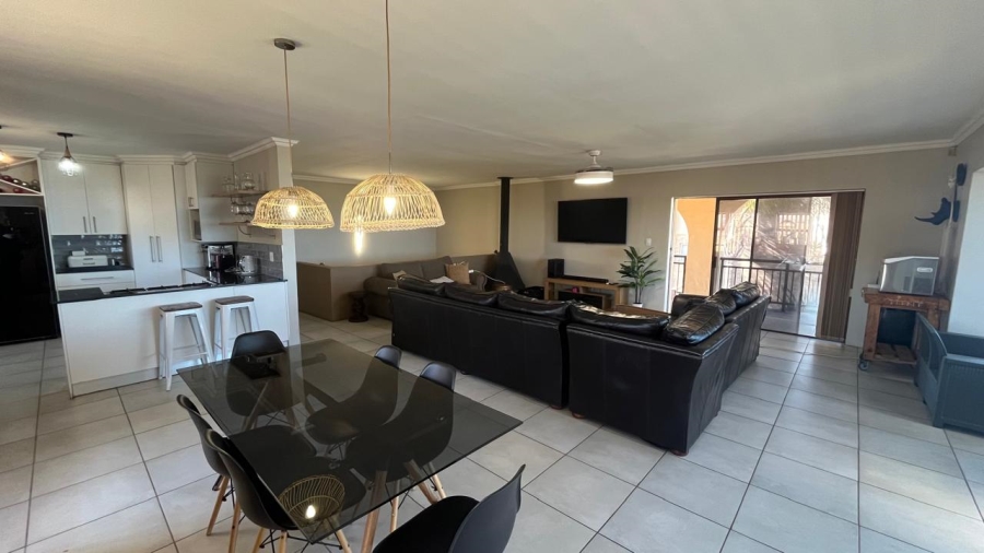 5 Bedroom Property for Sale in Wavecrest Eastern Cape